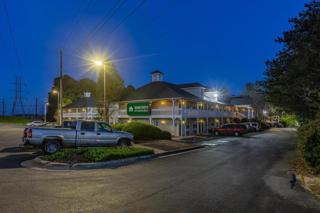 Hometowne Studios By Red Roof Atlanta Ne - Norcross South Zewnętrze zdjęcie